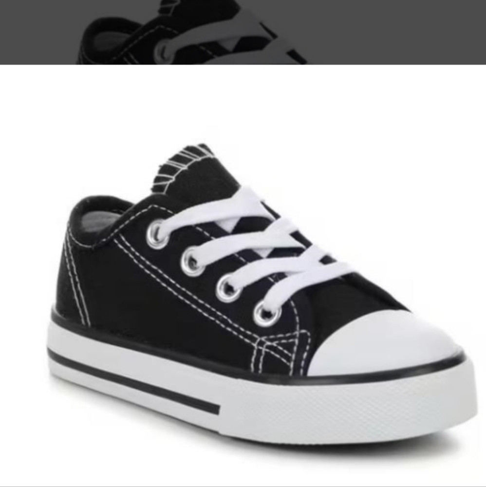 Kids sneakers